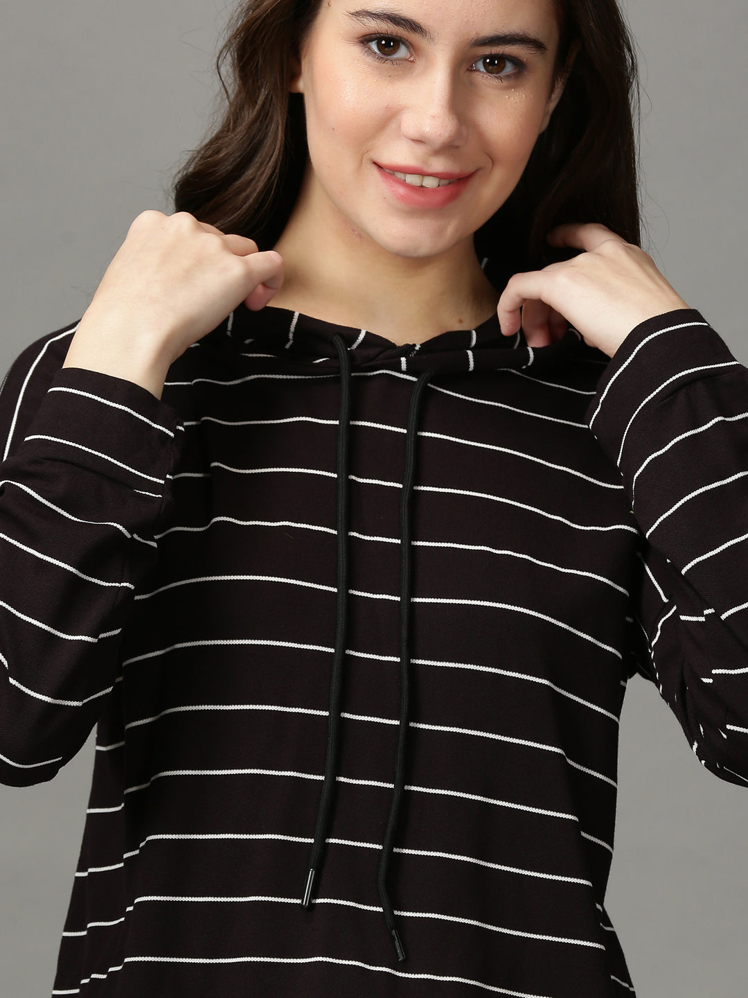 Women's Black Striped Extended Sleeves Crop Top