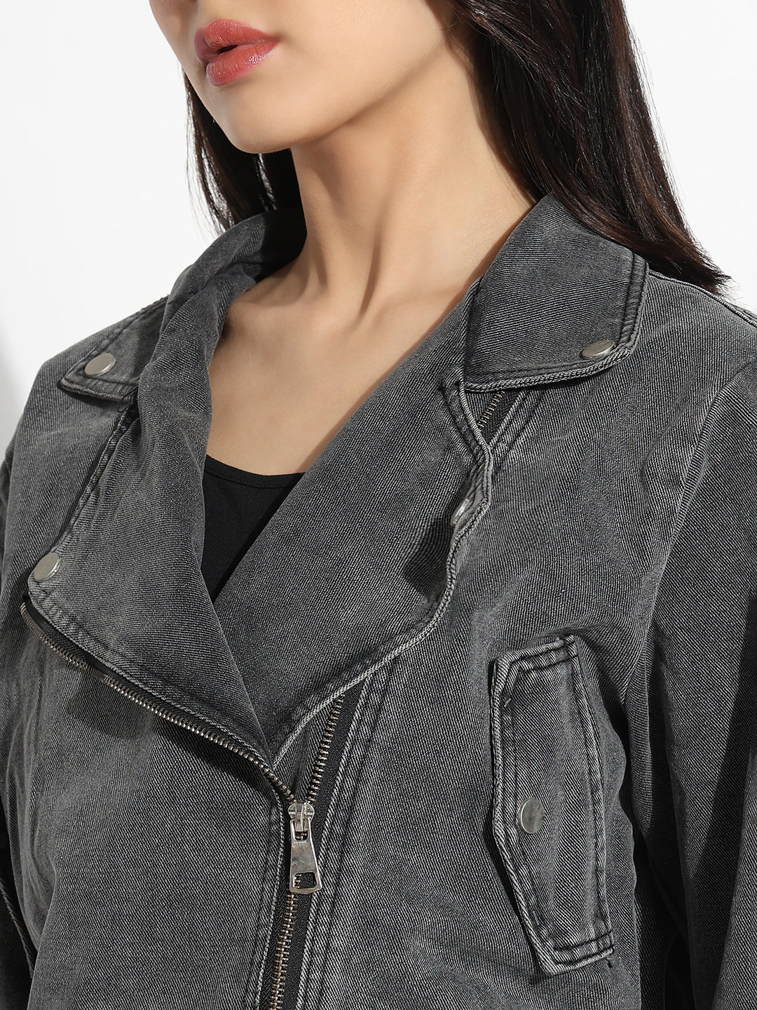 Women's Solid Grey Spread Collar Denim Jacket
