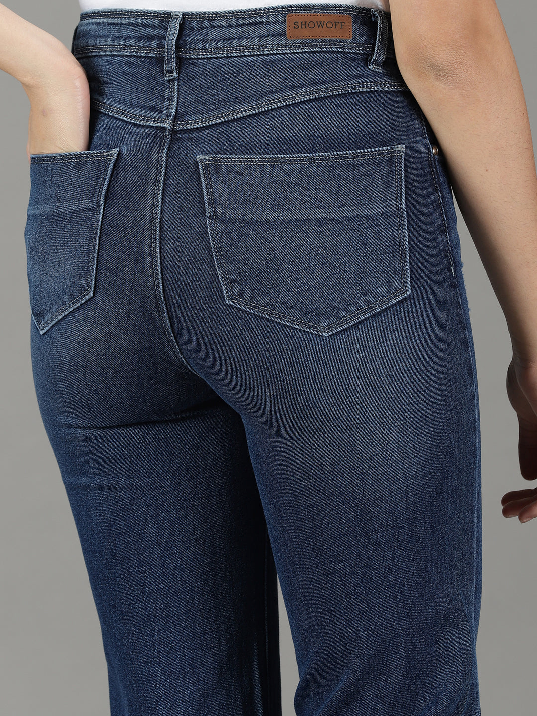 Women's Navy Blue Straight Fit High-Rise Mildly Distressed Light Fade Jeans