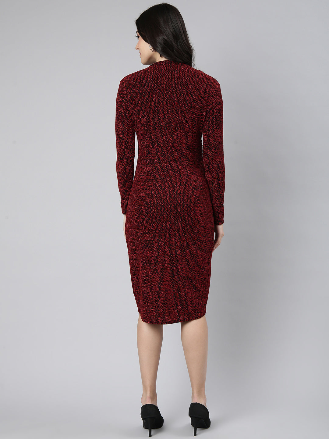 Women's Black Self Design V-Neck Long Sleeves Sheath Dress