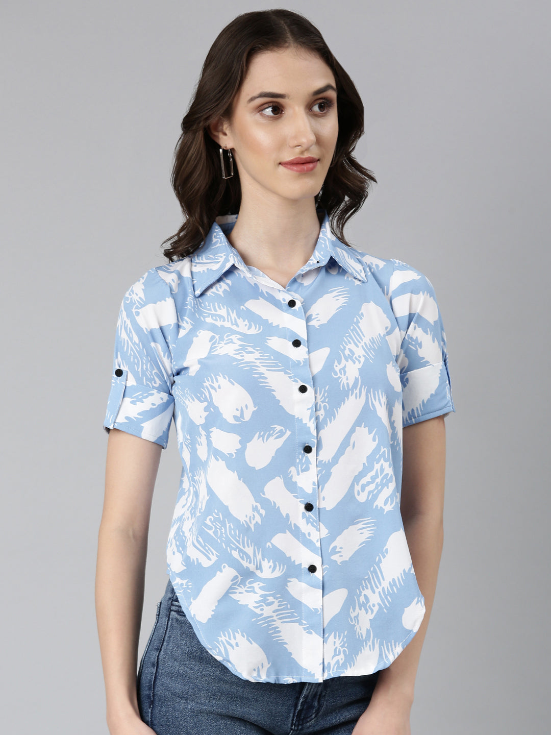 Women's Blue Slim Fit Abstract Printed Spread Collar Casual Shirt
