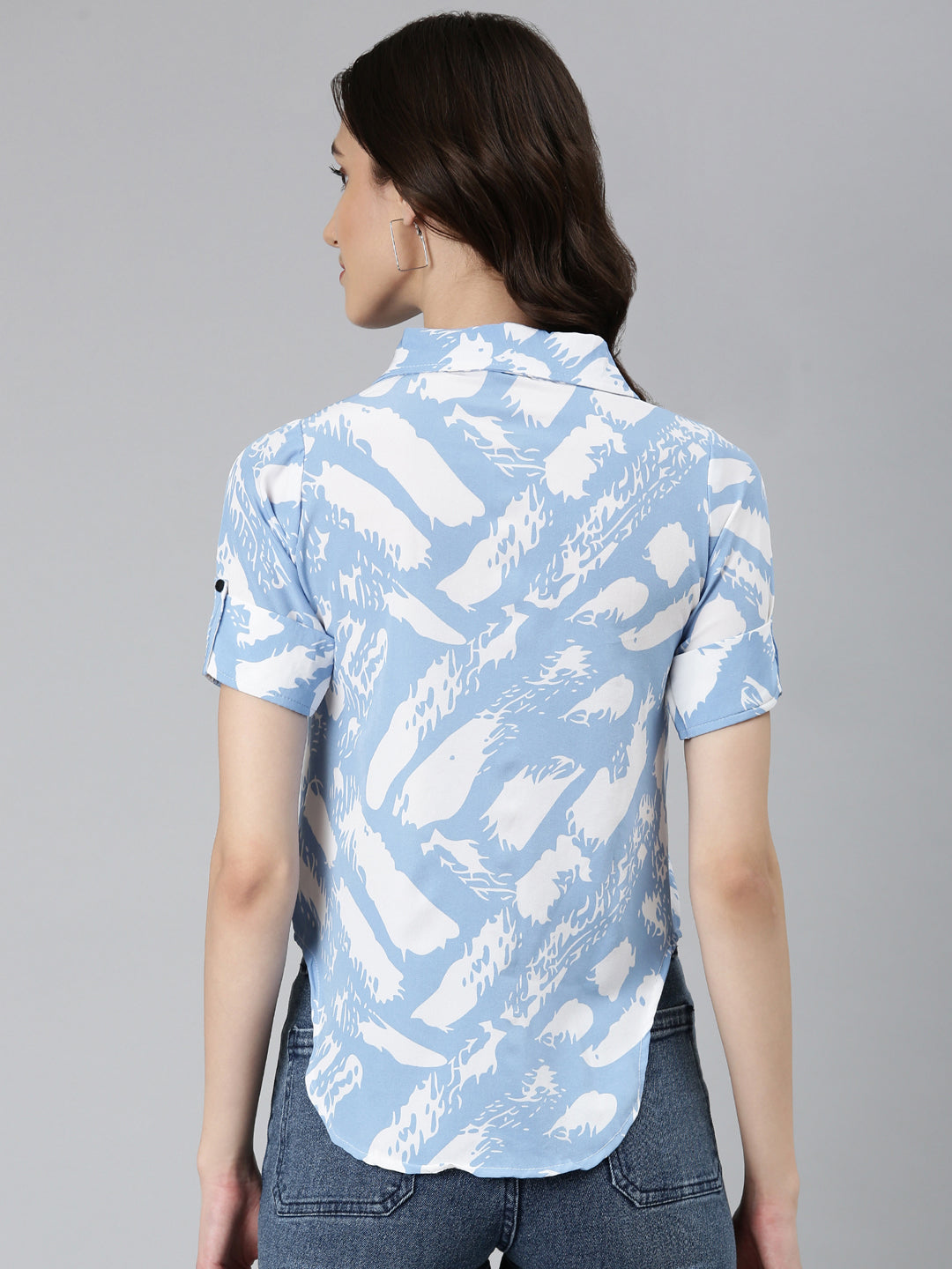 Women's Blue Slim Fit Abstract Printed Spread Collar Casual Shirt