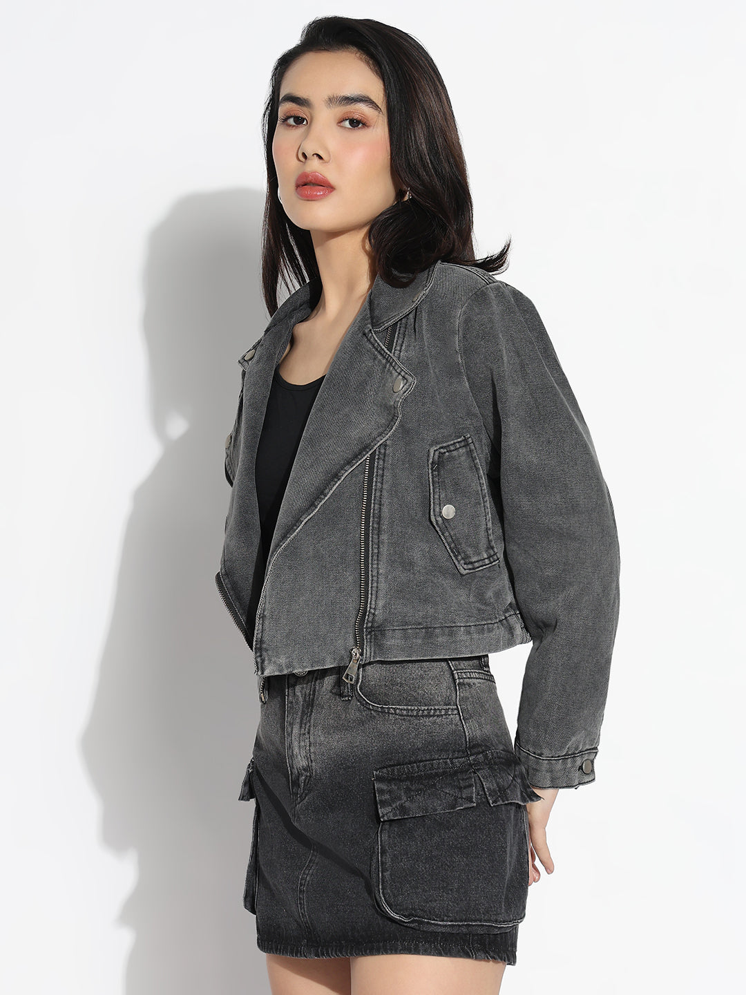 Women's Solid Grey Spread Collar Denim Jacket