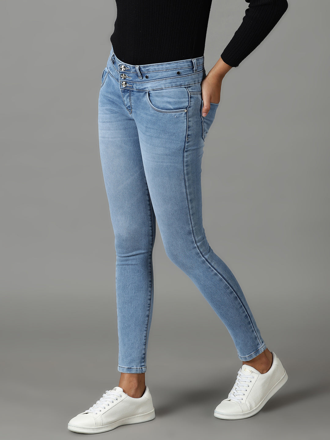 Women's Blue Skinny Fit Light Fade Stretchable Jeans