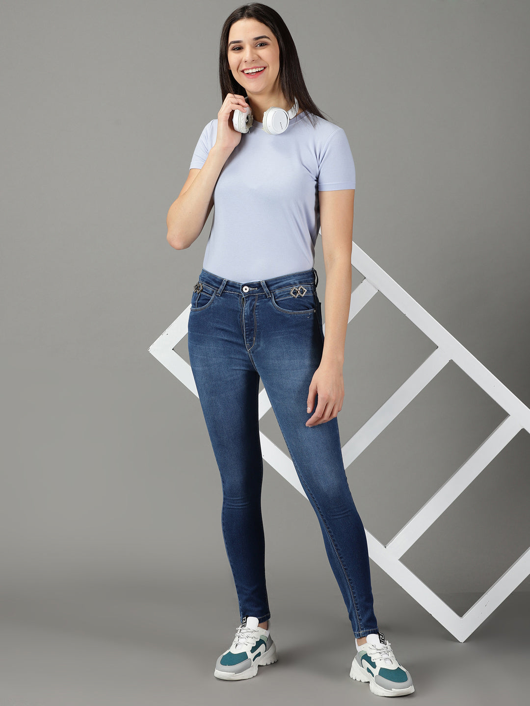Women's Navy Blue Slim Fit Light Fade Stretchable Jeans