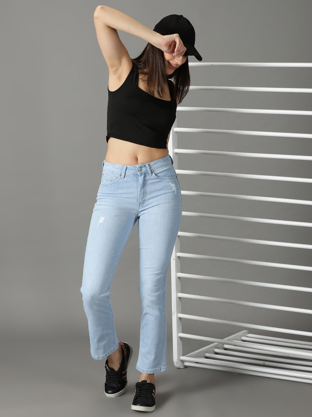 Women's Blue Straight Fit Light Fade Low Distress Stretchable Jeans