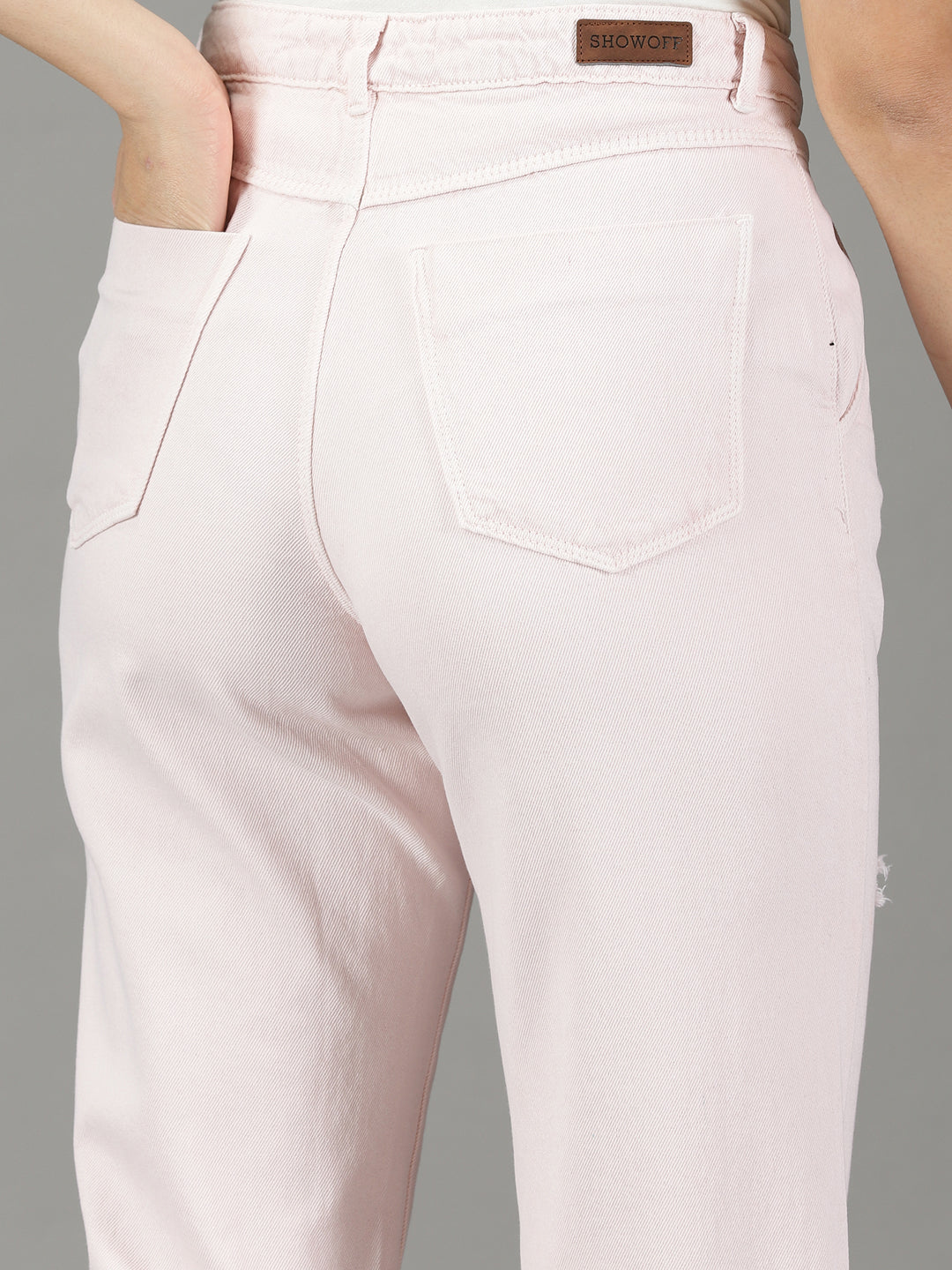 Women's Peach Relaxed Fit High-Rise Slash Knee Cotton Jeans