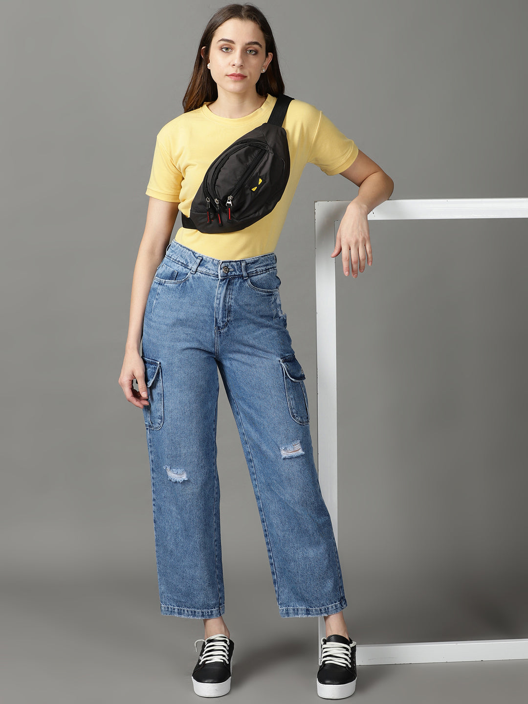 Women's Blue High-Rise Slash Knee Light Fade Cotton Jeans