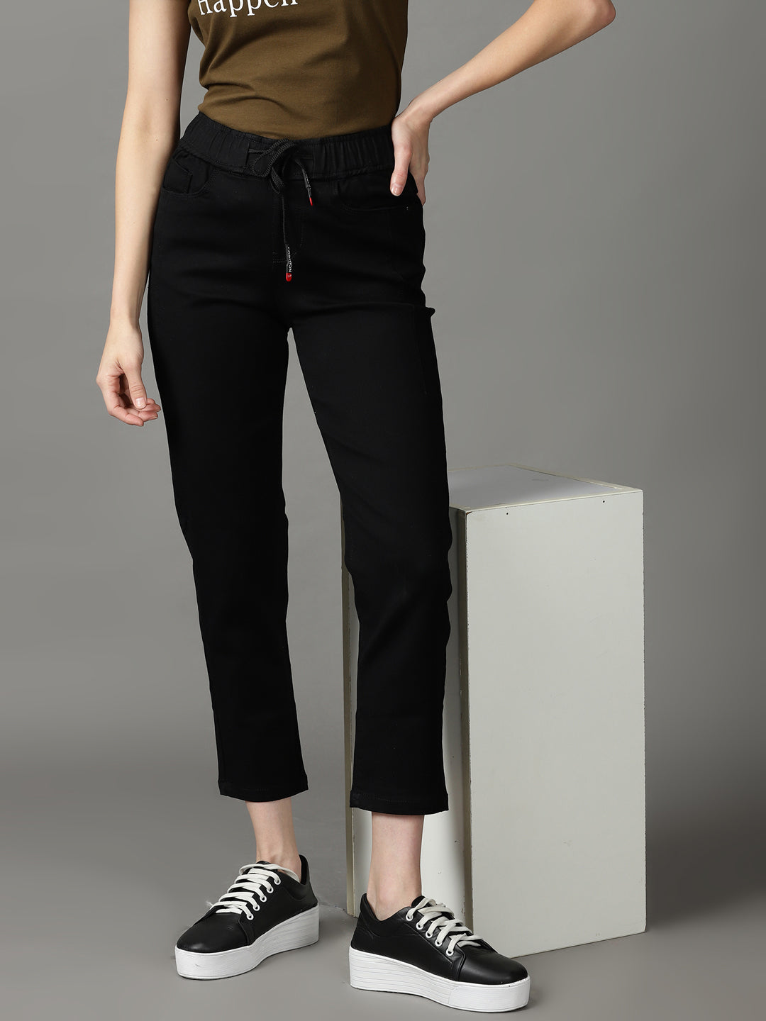Women's Black High-Rise Stretchable Jeans