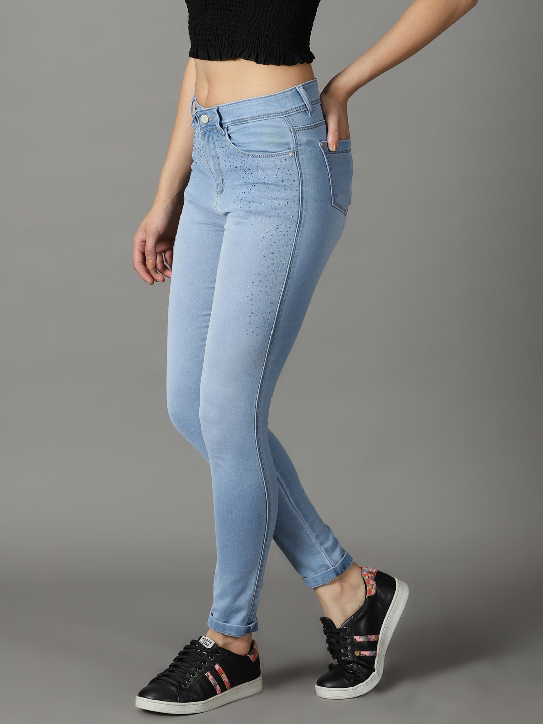 Women's Blue Slim Fit Low -Rise Light Fade Stretchable Cotton Jeans