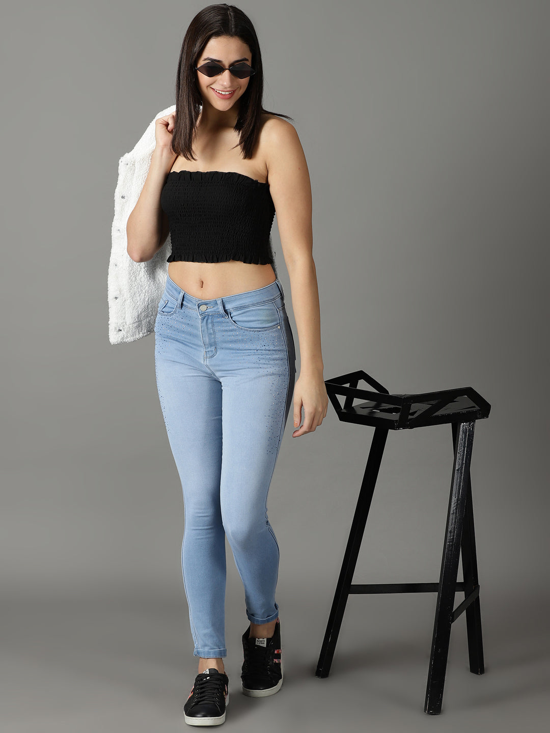 Women's Blue Slim Fit Low -Rise Light Fade Stretchable Cotton Jeans